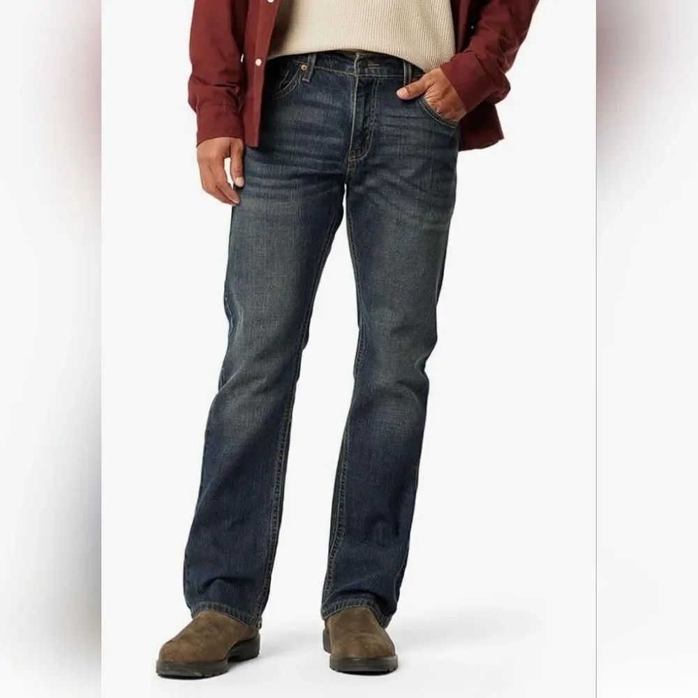 Levi's Men's Bootcut Jeans in Deep Blue